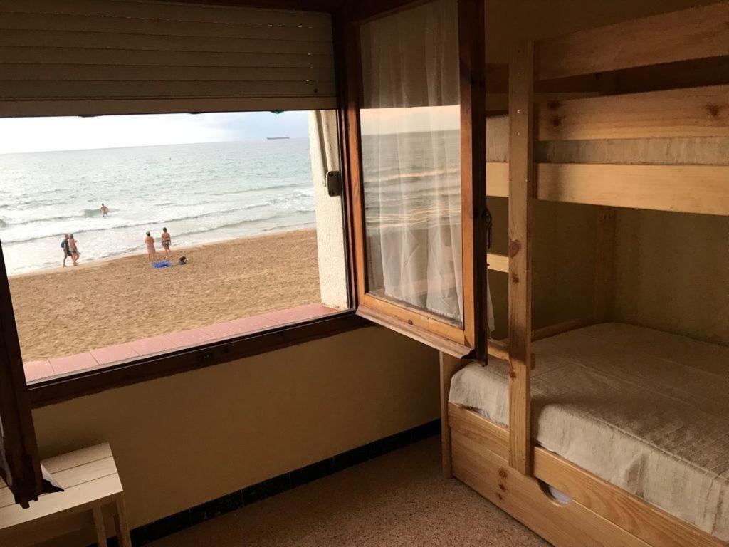 El Faro Apartaments Platja Llarga-Les Salines-Tgn Tarragona Esterno foto