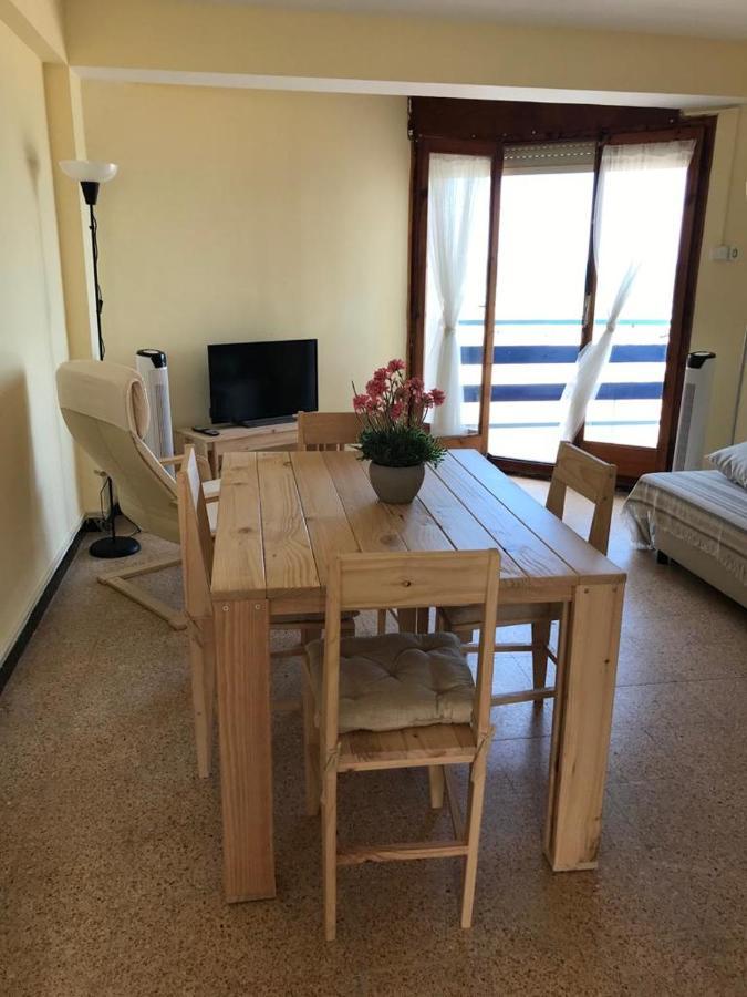 El Faro Apartaments Platja Llarga-Les Salines-Tgn Tarragona Esterno foto