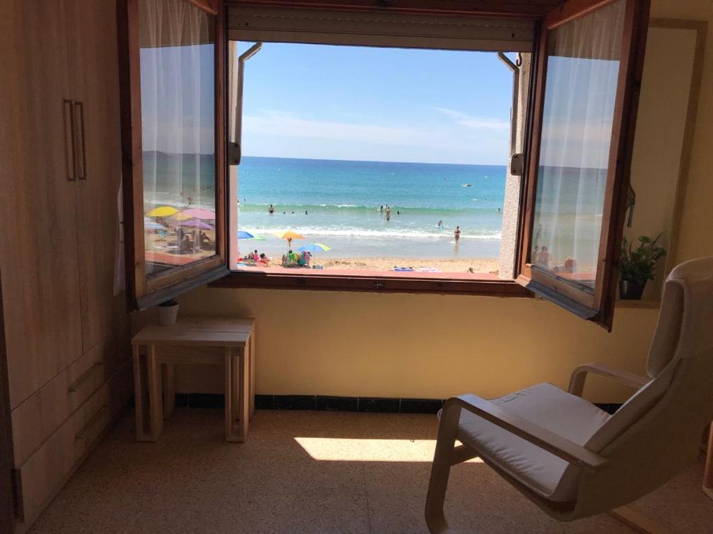 El Faro Apartaments Platja Llarga-Les Salines-Tgn Tarragona Esterno foto