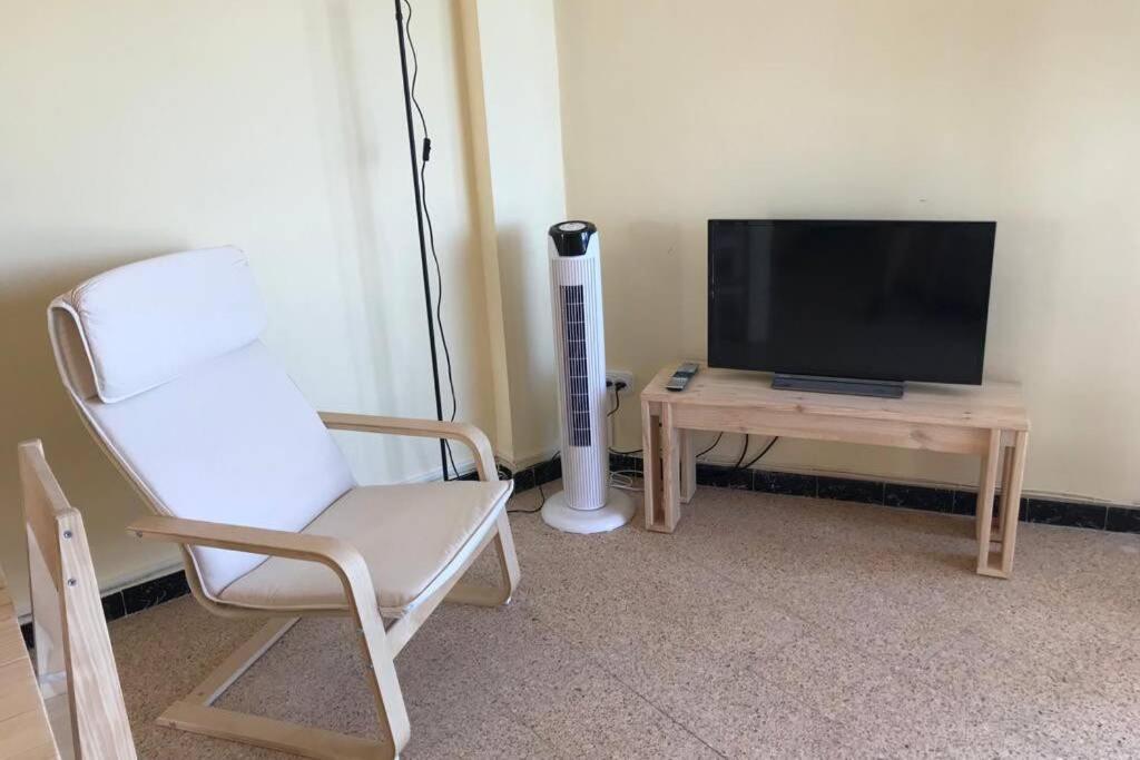 El Faro Apartaments Platja Llarga-Les Salines-Tgn Tarragona Esterno foto