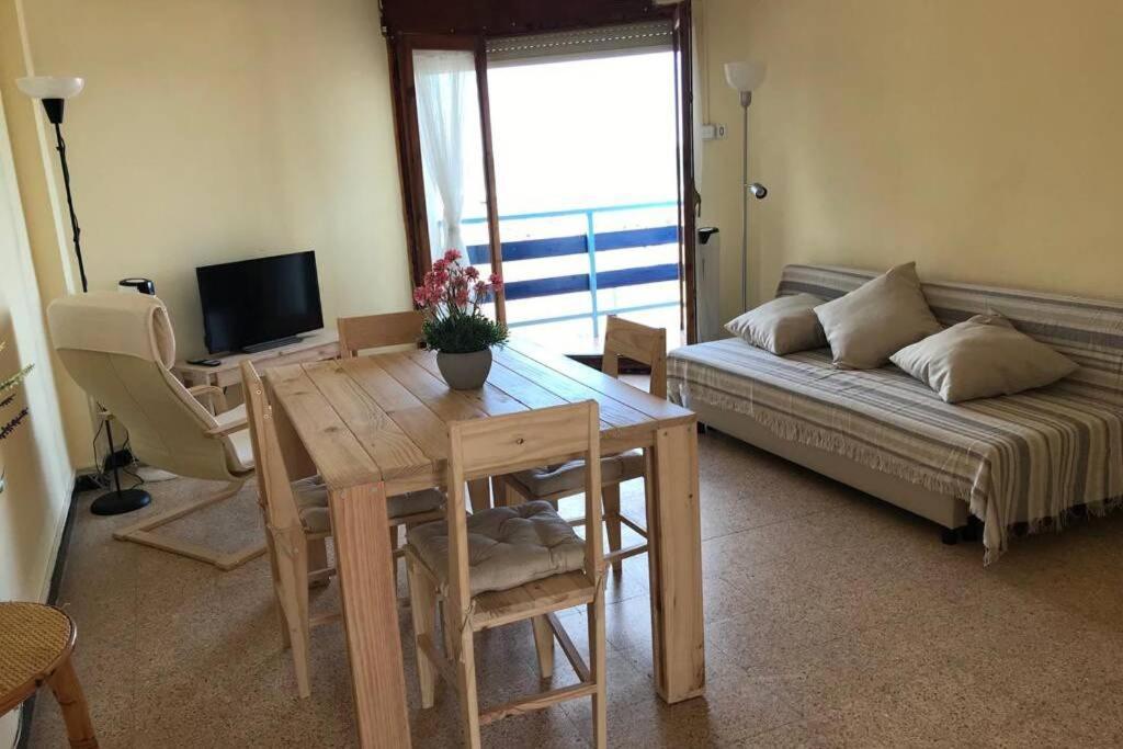 El Faro Apartaments Platja Llarga-Les Salines-Tgn Tarragona Esterno foto