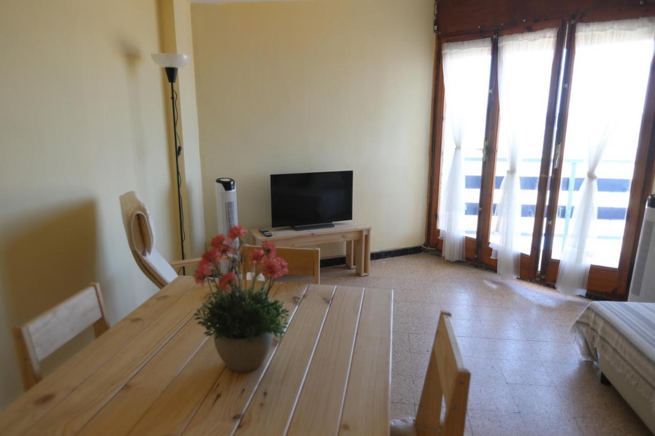 El Faro Apartaments Platja Llarga-Les Salines-Tgn Tarragona Esterno foto