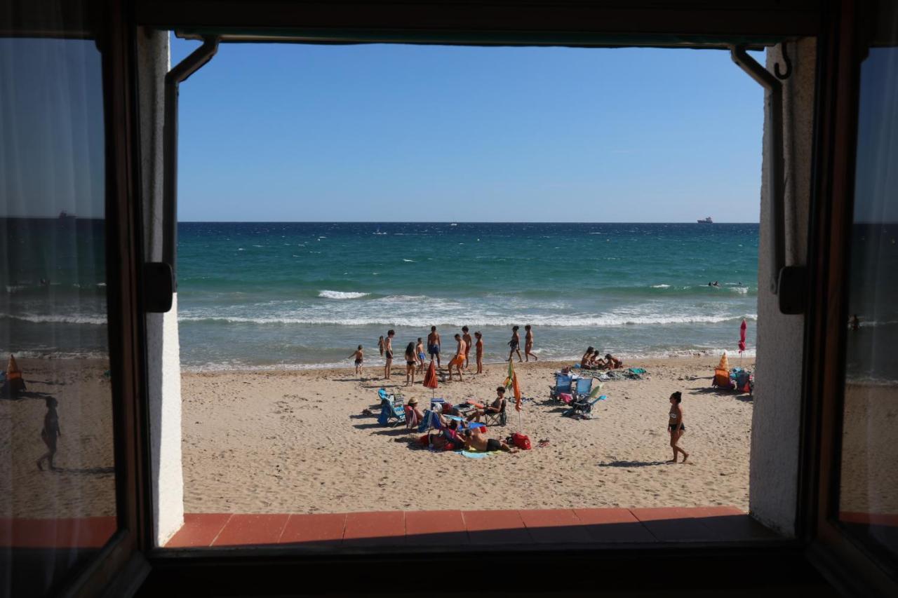 El Faro Apartaments Platja Llarga-Les Salines-Tgn Tarragona Esterno foto