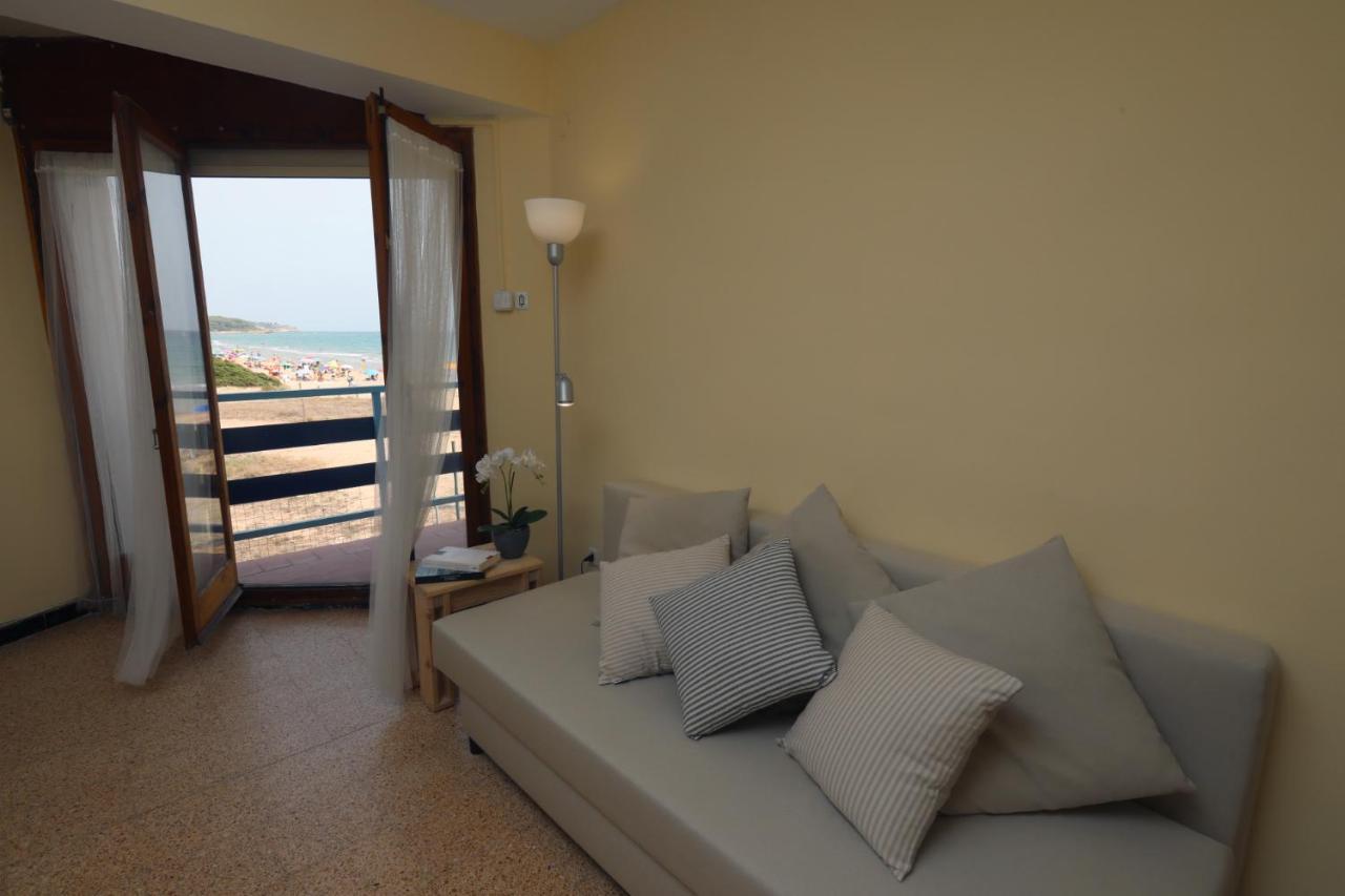 El Faro Apartaments Platja Llarga-Les Salines-Tgn Tarragona Esterno foto
